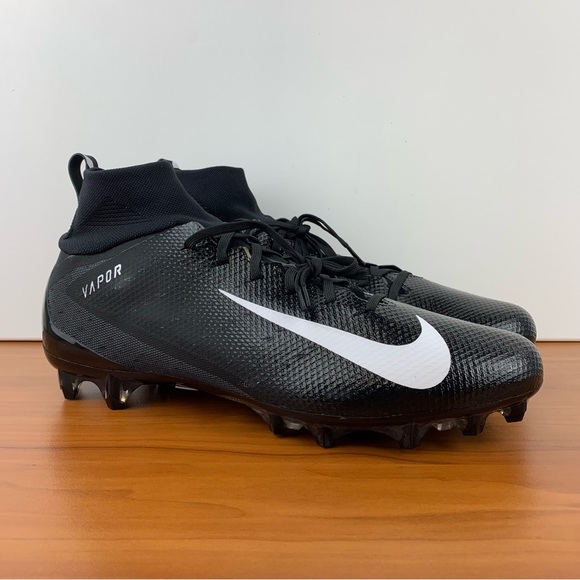 Nike Vapor Untouchable Pro Football Cleats